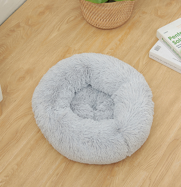 Pet Room Plush Bed
 Product category: Pet nest
 
 Item: Long hair
 
 Color: white, gray, pink, blue, purple, apricot, skin powder, dark gray, light coffee
 
 Specification S: diameterPet Bed AccessoriesPoochPlus.shopPoochPlus.shopPet Room Plush Bed